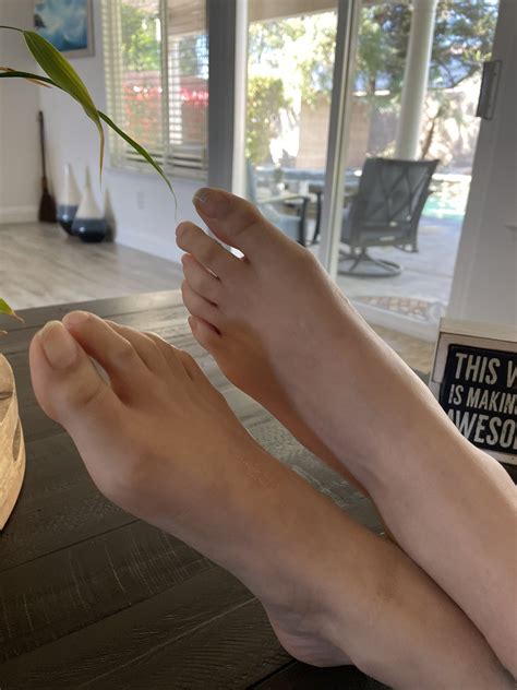 OnlyFans Stars Promo 31 5K On Twitter RT Novacanefeet Soles Or