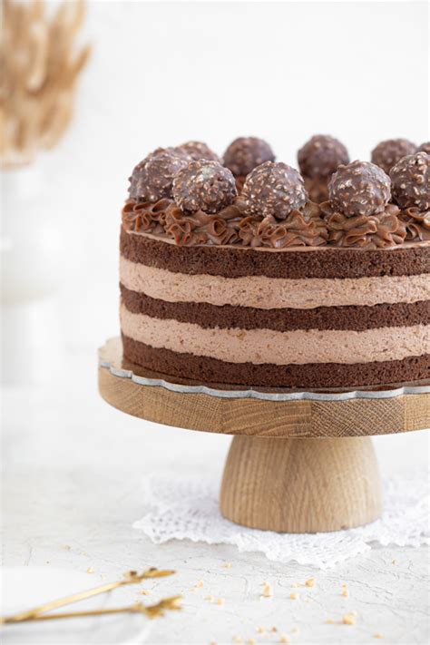 Torta Ferrero Rocher Leaneen