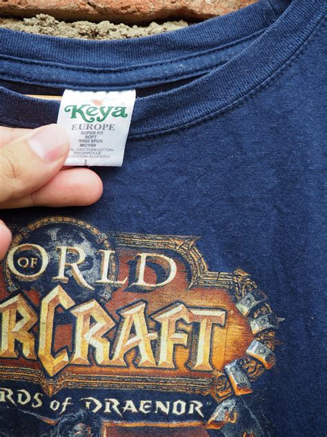 Vintage World of Warcraft t-shirt - BIDSTITCH