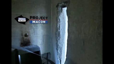 Mayor weighs in on jail conditions after inmates escape - YouTube