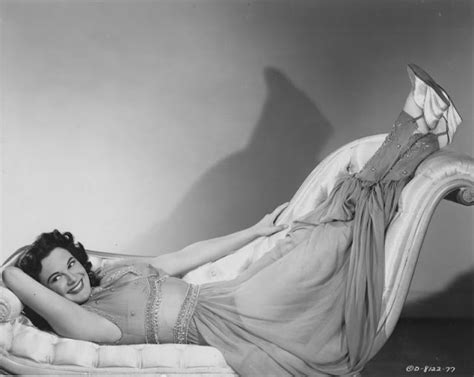 35 Beautiful Photos Of British Actress Patricia Medina In The 1940s And