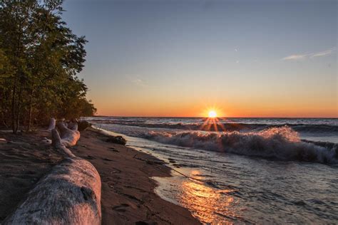 Lake Erie Bluffs Sunset Lake Metroparks In Ohio Flickr