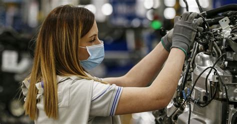 Il Lavoro Non Si Vaccina Paragone A Valanga Sul Green Pass In Azienda