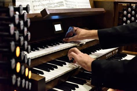 Concert d orgue dans la basilique Saint Étienne