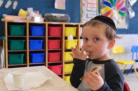 Halpern Akiva Academy The Israel And Golda Koschitzky Torah Centre