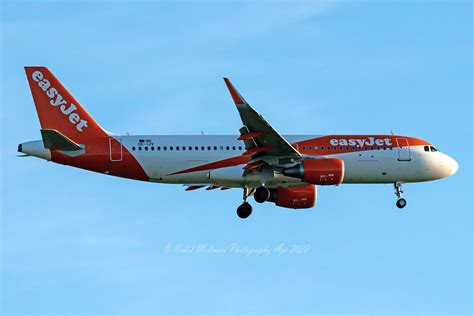 EasyJet Europe OE IJV Airbus A320 214 Sharklets Cn 7597 Flickr