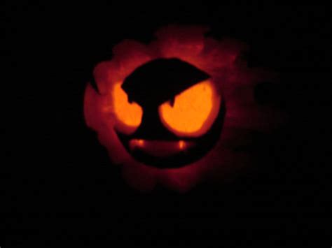 Gastly Pumpkin Lit Up By Bropius On Deviantart