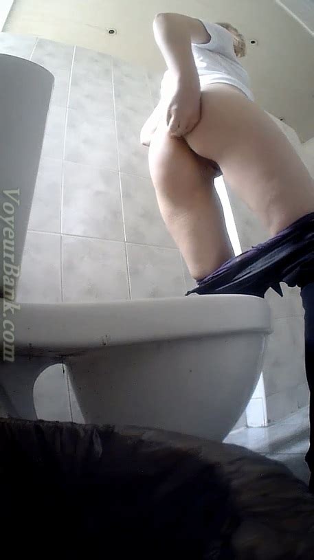 Toilet Hidden Camera Voyeurbank Piss No Shockass