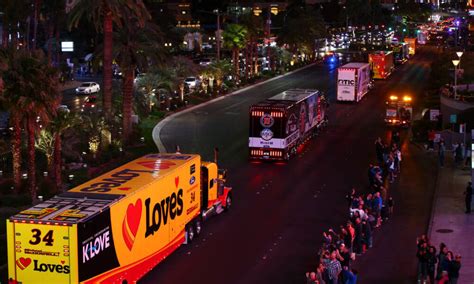 NASCAR Hauler Parade returns to Las Vegas Strip – Fan Shotz