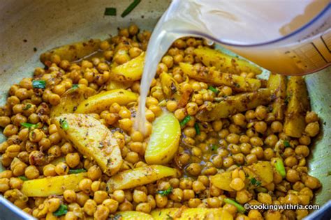 Curried Channa And Aloo Chickpeas With Potatoes