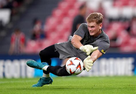 Antonin Kinsky Tottenham Sign Highly Rated Goalkeeper As Guglielmo