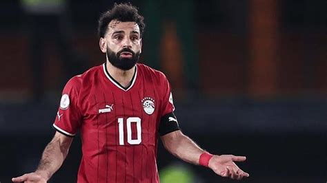 بطولات يكشف فيتوريا واتحاد الكرة سبب اشتعال أزمة محمد صلاح بعد إصابته