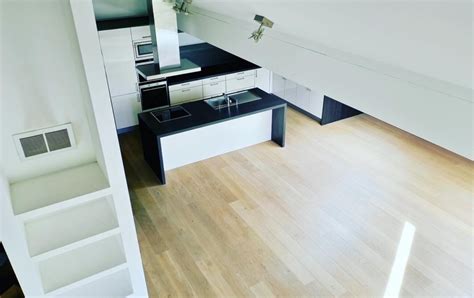 Duplex en attique de 5 5 pièces avec balcon à Gingins Champeret