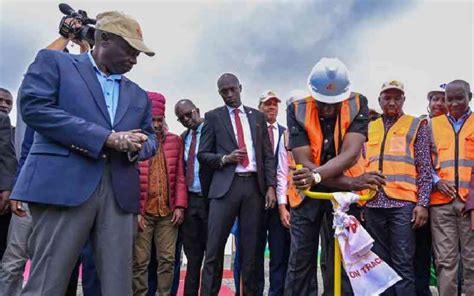 Ruto Launches Riruta Ngong Commuter Railway Line Project Tnx Africa