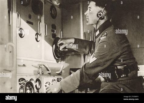 World War Ii Radio Operator Hi Res Stock Photography And Images Alamy