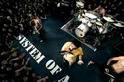 System Of A Down S Chop Suey Music Video Hits 1 Billion Youtube Views Billboard