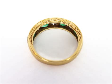 Shop Vintage 18Kt Gold Emerald & Diamond Ring Online - Antiques of Kingston