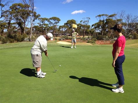 The World's Longest Golf Course: Nullarbor Links - Nullarbor Roadhouse