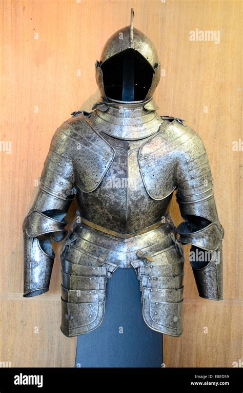 Armor 16th Century Hi Res Stock Photography And Images Alamy