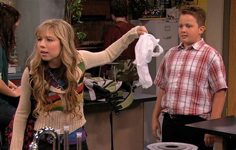 Icarly Sam And Carly Fight Over Dress | Ten Brilliant Ways To Advertise ...