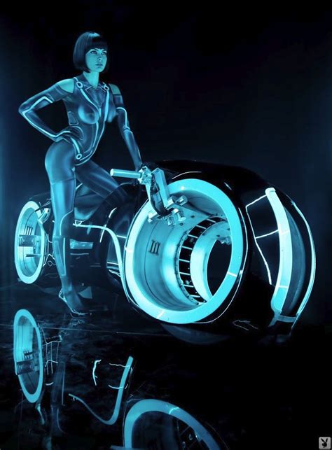 Run To The Crazy Tron Legacy Tron Light Cycle