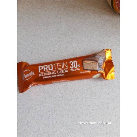 Ile kcal ma Baton Protein 30 białka smak nugat karmel Vitanella