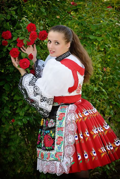 Folk Costume, Costume Dress, Folk Dresses, Beautiful Costumes, Satin ...