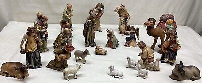 Unbelievable Vintage Dolfi Wood Hand Carved Mateo Nativity Set 23