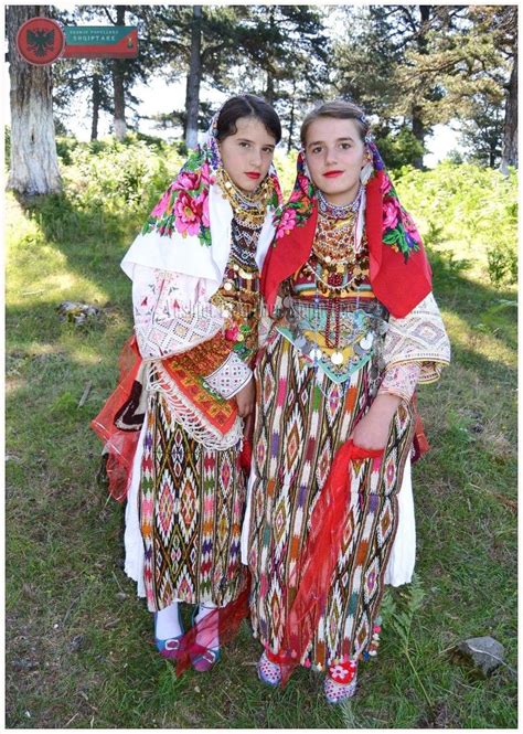 Veshje Popullore Shqiptare Shpati Elbasan European Costumes Folk