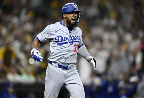 Dodgers Gm Discusses Teoscar Hern Ndez Free Agency Reveals La S Plan