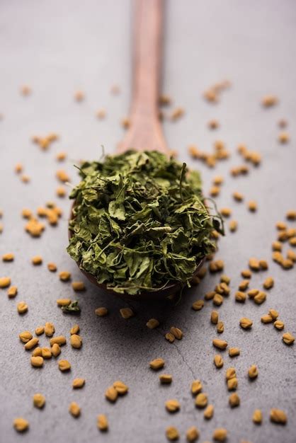 Premium Photo Kasuri Methi Kasoori Methi Or Dried Fenugreek Leaves