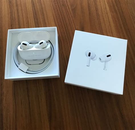 Apple Airpods Pro Generation Mit Magsafe Ladecase Kaufen Auf Ricardo