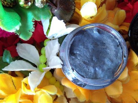 Sage Apothecary Activated Charcoal And Tea Tree Mud Mask