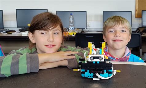 Programmieren Mit Lego Spike Grundschule Zum Wald