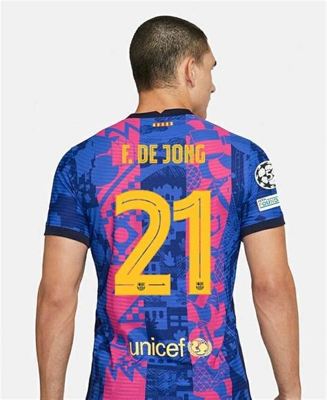 FC Barcelona Unveil New 2021 22 UCL Kit Kickoff