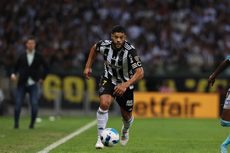 Hulk Marca De Pênalti E Garante O Atlético Mg Nas Quartas Da Libertadores