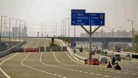 Delhi Mumbai Expressway Pm Modi Throws Vadodara Stretch Open For