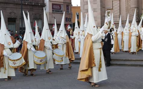 Quiénes son los encapuchados de Semana Santa Anuies Valle de Bravo