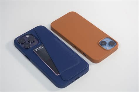 Aperçu des coques en cuir Mujjo pour iPhone 14 iGeneration