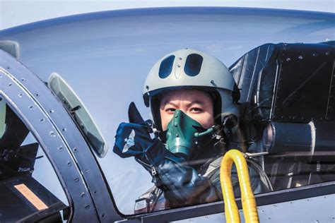 Five Female Pilots To Fly Heavy Duty Fighter Jets China Military