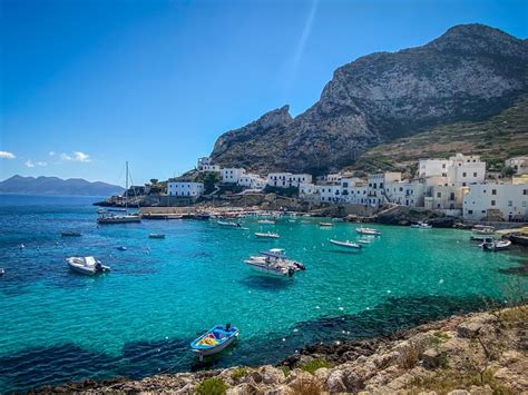 Levanzo Isole Egadi Come Raggiungerla Cosa Vedere E Dove Dormire