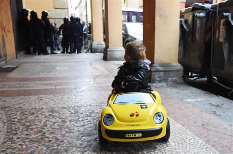 Sgombero Via Solferino Merola I Bambini Non Sono Occupanti Bignami