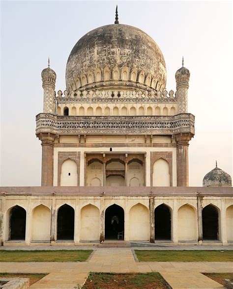 Tomb Of Muhammad Quli Qutb Shah