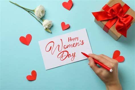 Asimiento De La Mano Femenina Fieltro Rotulador Texto Feliz D A De