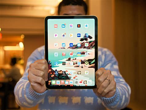 Apple iPad (10th Gen) Review: 10 Gen's In & Still Going Strong