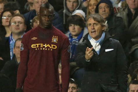 Manchester City Mancini Calme Le Jeu Avec Balotelli La Presse