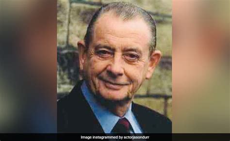 Yes Minister Actor Derek Fowlds Dies At 82