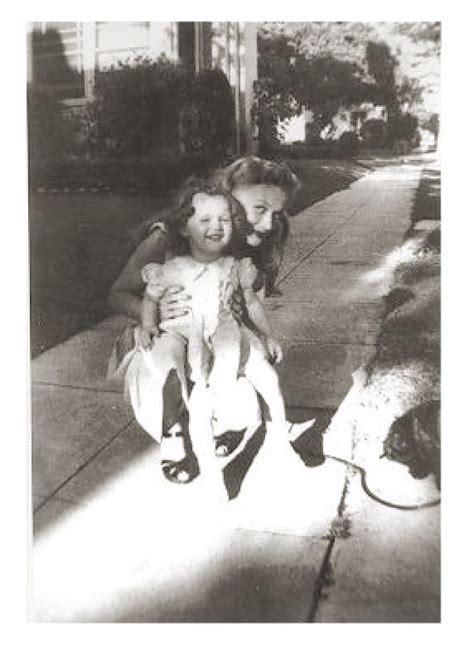 Actress Veronica Lake With Her Daughter Elaine Detlie In Hollywood In