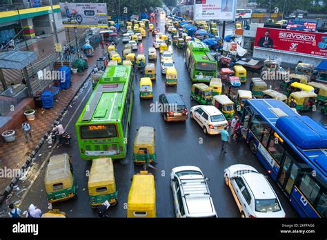 New Delhi September Street Life Traffic Jam With Cars Public