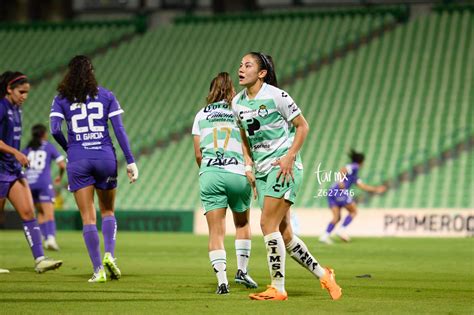 Katia Estrada Defensa SAN 14 Santos Vs Monterrey TAR Mx